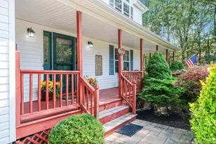 5 Bridal Path, Center Moriches, NY 11934 - Photo 3