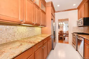 8 Barstow Rd, Great Neck, NY 11021 - Photo 5