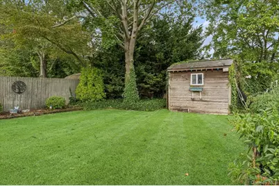 27 Mell Drive, North Babylon, NY 11703 - Photo 5