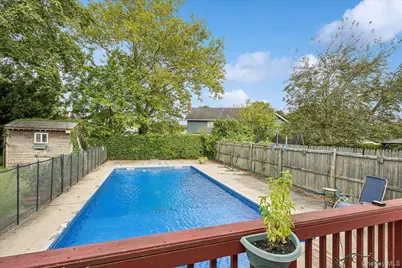 27 Mell Drive, North Babylon, NY 11703 - Photo 11