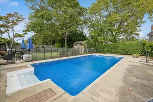 27 Mell Dr, North Babylon, NY 11703 - Photo 7