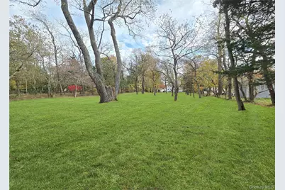 585 Pulaski Road, Kings Park, NY 11754 - Photo 5