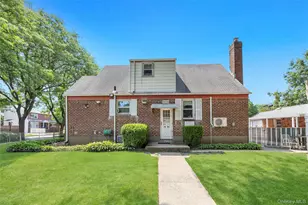 79-04 268th St, Glen Oaks, NY 11004 - Photo 7