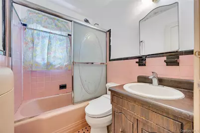 7904 268th Street, Glen Oaks, NY 11004 - Photo 21