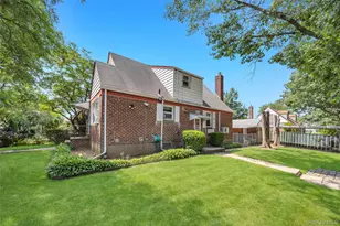 79-04 268th St, Glen Oaks, NY 11004 - Photo 5