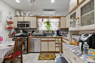 153-20 121st Ave, Jamaica, NY 11434 - Photo 9