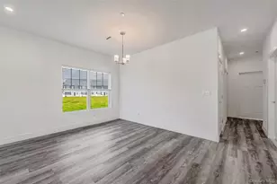 101 Dover St, Central Islip, NY 11722 - Photo 9