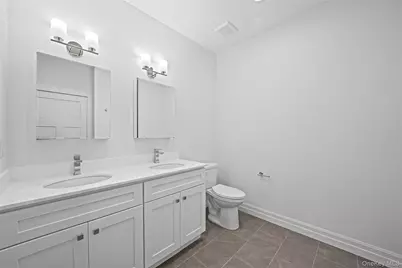 101 Dover Street, Central Islip, NY 11722 - Photo 21