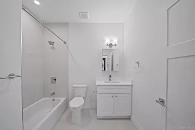 101 Dover Street, Central Islip, NY 11722 - Photo 23