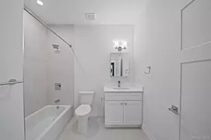 101 Dover St, Central Islip, NY 11722 - Photo 23