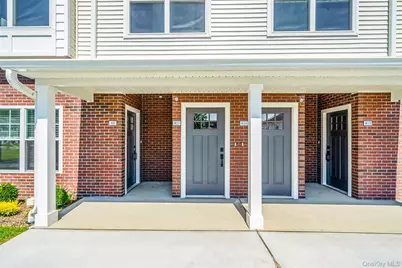 101 Dover Street, Central Islip, NY 11722 - Photo 5