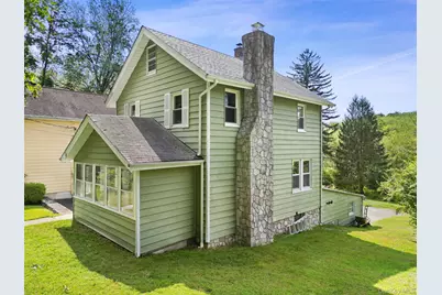 136 Harriman Road, Mount Kisco, NY 10549 - Photo 27
