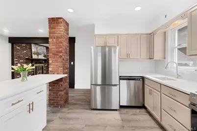 136 Harriman Road, Mount Kisco, NY 10549 - Photo 11