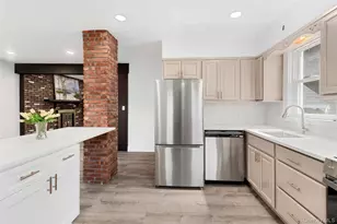 136 Harriman Rd, Mount Kisco, NY 10549 - Photo 11