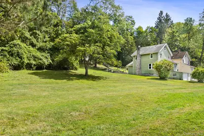 136 Harriman Road, Mount Kisco, NY 10549 - Photo 21