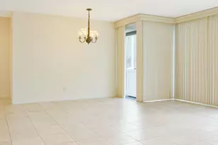 166-10 Powells Cove Blvd, Whitestone, NY 11357 - Photo 7