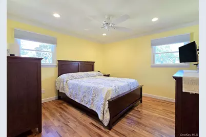 21 Jackson Avenue, Centereach, NY 11720 - Photo 11