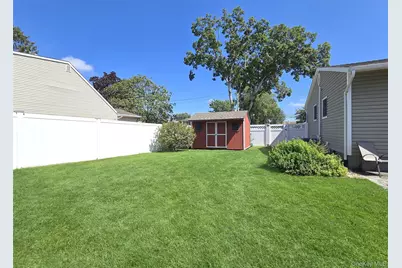 21 Jackson Avenue, Centereach, NY 11720 - Photo 21