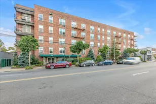 504 Merrick Rd, Lynbrook, NY 11563 - Photo 27