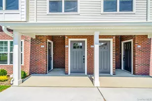 102 Dover St, Central Islip, NY 11722 - Photo 3