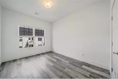 102 Dover Street, Central Islip, NY 11722 - Photo 21