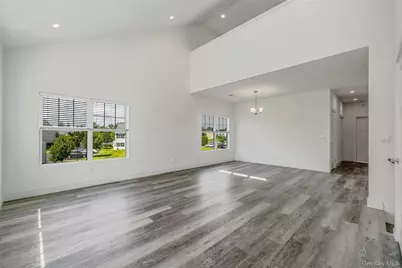 102 Dover Street, Central Islip, NY 11722 - Photo 5