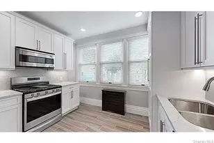 173 Sea Cliff Ave, Sea Cliff, NY 11579 - Photo 3