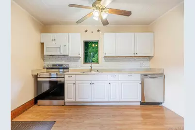 123 Vineyard Avenue, Highland, NY 12528 - Photo 35