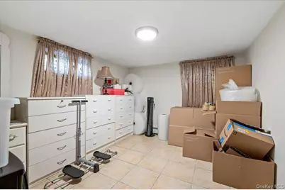 50 Haven Avenue, Valley Stream, NY 11580 - Photo 27