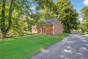 146 Forest Dr, Hyde Park, NY 12538 - Photo 9