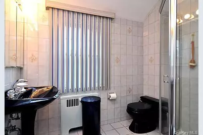 171 E Rockaway Road, Hewlett, NY 11557 - Photo 9