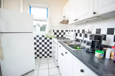 710 Revere Avenue, Bronx, NY 10465 - Photo 11