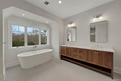 780 Forest Avenue, Larchmont, NY 10538 - Photo 15