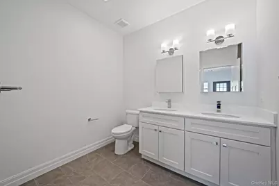 104 Dover Street, Central Islip, NY 11722 - Photo 23