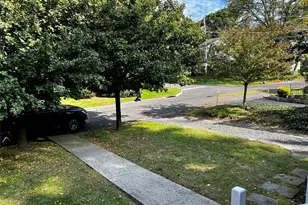 86 Brown Rd, Scarsdale, NY 10583 - Photo 17