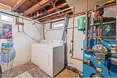 436 N Ontario Avenue, Lindenhurst, NY 11757 - Photo 25