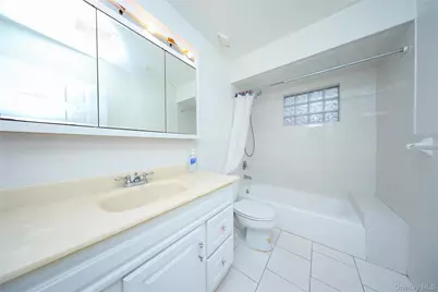 75-59 195th Street, Fresh Meadows, NY 11366 - Photo 5