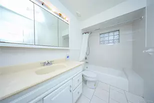 75-59 195th St, Fresh Meadows, NY 11366 - Photo 5