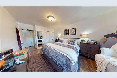 7252 Metropolitan Avenue #3C, Middle Village, NY 11379 - Photo 3