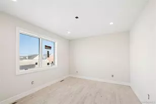 27 Kerrigan St, Long Beach, NY 11561 - Photo 31