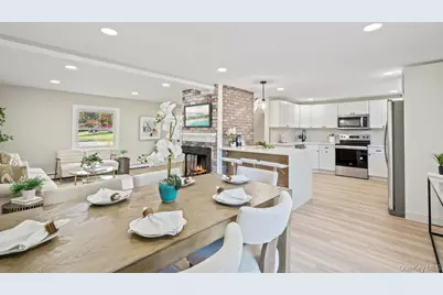 47 Iroquois Avenue, Selden, NY 11784 - Photo 11