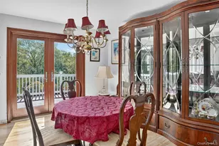 986 Cliff Ave, Yorktown Heights, NY 10598 - Photo 17