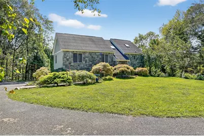 986 Cliff Avenue, Yorktown Heights, NY 10598 - Photo 3