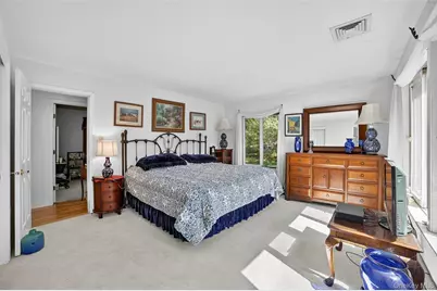 986 Cliff Avenue, Yorktown Heights, NY 10598 - Photo 25