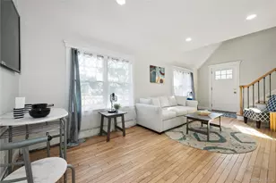 24 Charles St, Hicksville, NY 11801 - Photo 21