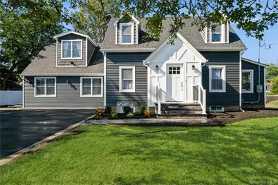 24 Charles Street, Hicksville, NY 11801 - Photo 3