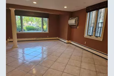 17-02 Clintonville Street, Whitestone, NY 11357 - Photo 9