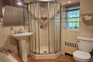 17-02 Clintonville St, Whitestone, NY 11357 - Photo 15