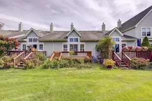 56 Fairlawn Dr, Central Islip, NY 11722 - Photo 35