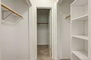 56 Fairlawn Dr, Central Islip, NY 11722 - Photo 33